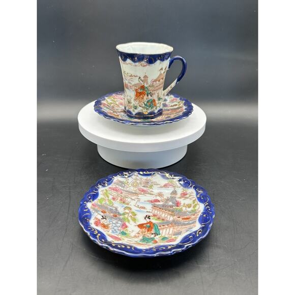 Vintage Kutani Eggshell Porcelain Chocolate Cup w/ Two Saucers Signed - Picture 2 of 8